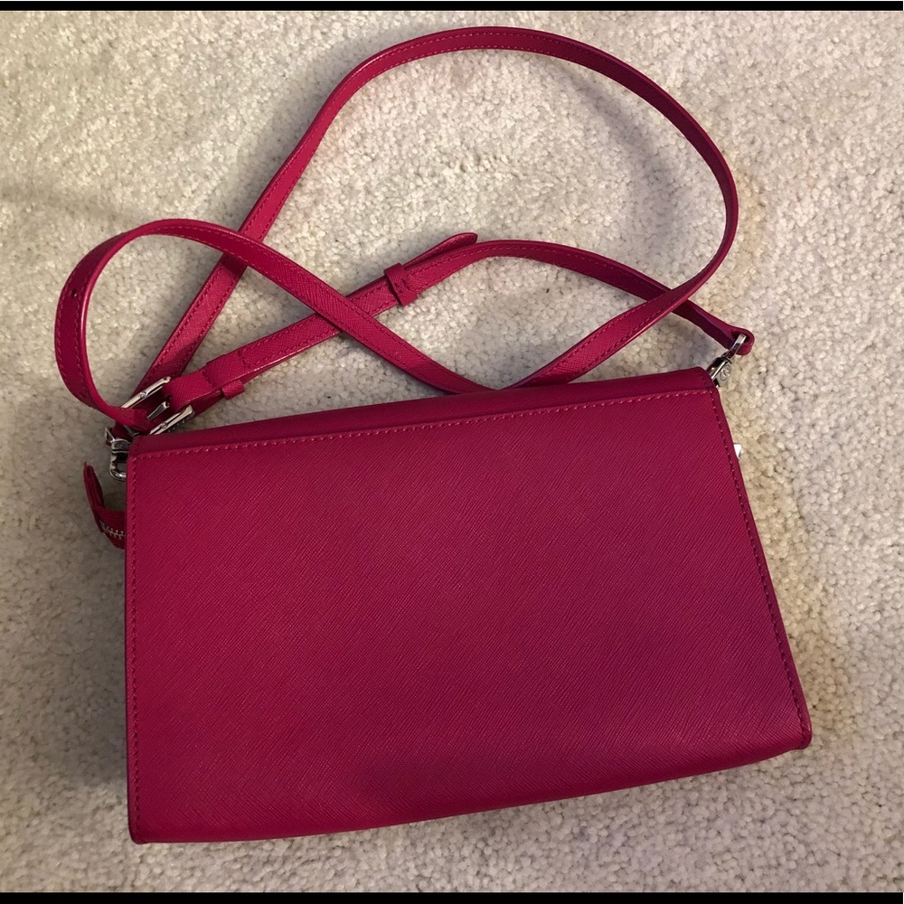 ❌SOLD❌Tory Burch Chain Wallet - Picture 2 of 6